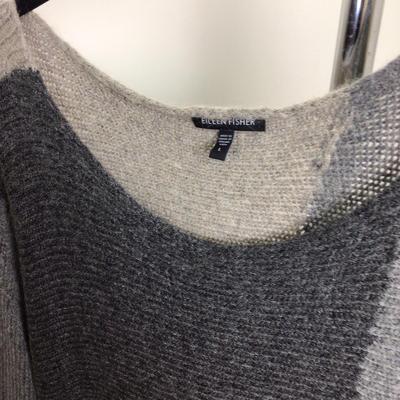 054 Eileen Fisher Womenâ€™s Clothing Lot