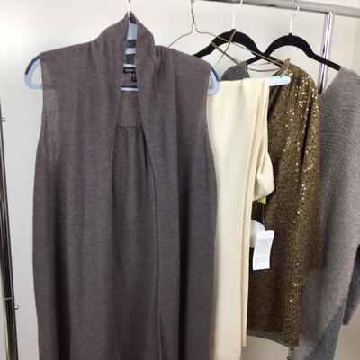 054 Eileen Fisher Womenâ€™s Clothing Lot