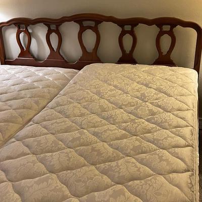 Vintage Bassett Versailles King Size Bed with Headboard and Two Adjustable Mattresses