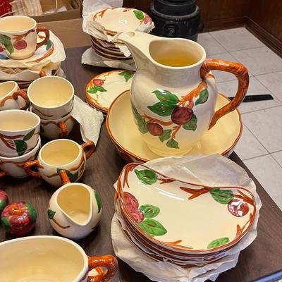 Vintage Franciscan "Apple American" Dinnerware Service for 8