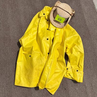 XL Rain Coat & Hat