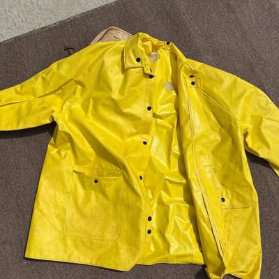 XL Rain Coat & Hat