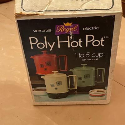 Vintage Mustard Regal Poly Hot Pot with Original Box