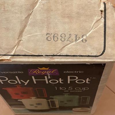 Vintage Mustard Regal Poly Hot Pot with Original Box