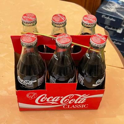 1993 NCAA Final Four New Orleans Unopened 6 Pack of Coca Cola