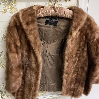 Women's Sharon Konoa Mink Stole - Size Medium