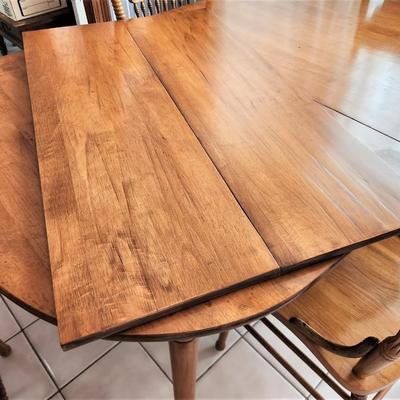 Lot #206  Classic Early American Style Dining Table & Chairs