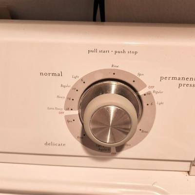 Lot #208  ESTATE 8 Cycle Washer - good working condition