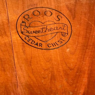 Vintage Roos Sweetheart Cedar Chest