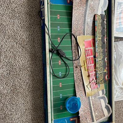 Vintage 1970's Tudor NFL Electric Football Sports Game