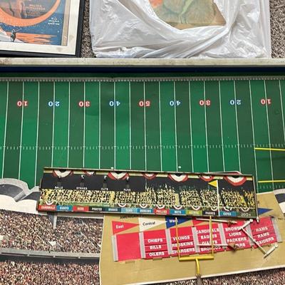 Vintage 1970's Tudor NFL Electric Football Sports Game
