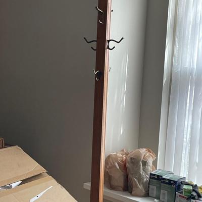 Vintage Single Pole Wood Hat Rack