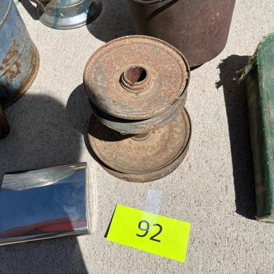 vintage thermos, Cantine, lantern + more