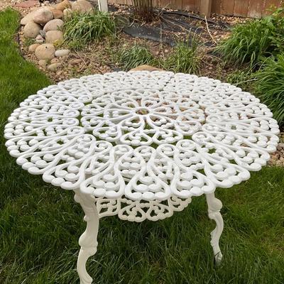 Cast Aluminum a 32â€ Patio Table