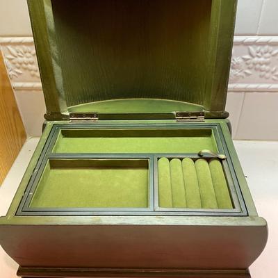 Vintage Jewelry Box