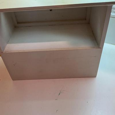 Unique Kleenex Holder