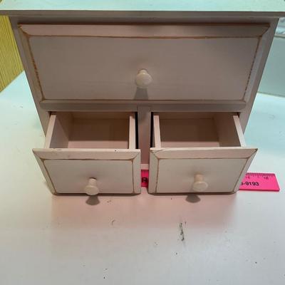 Unique Kleenex Holder