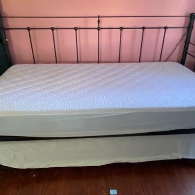 Trundle Bed