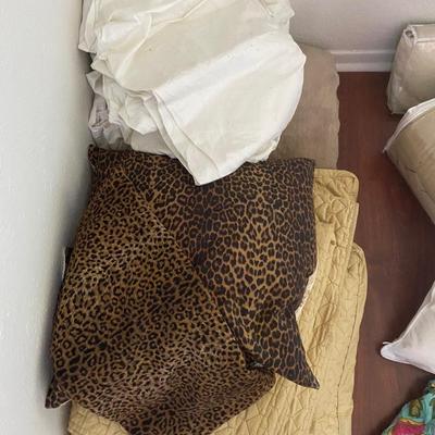 King Bedding Lot