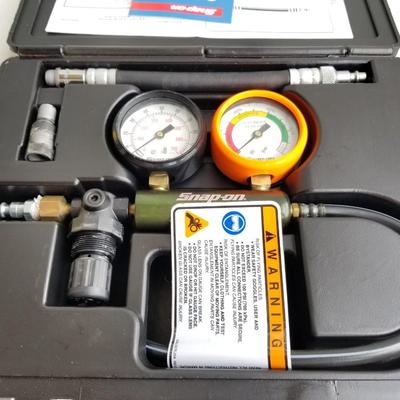 Snap-On Leak Detector