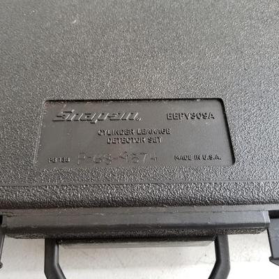 Snap-On Leak Detector