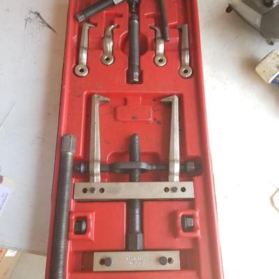 Snap-On Bearing Puller