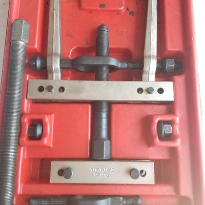 Snap-On Bearing Puller