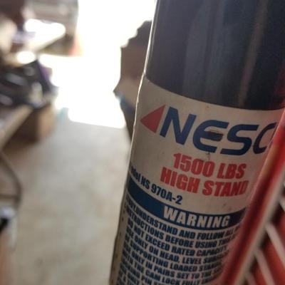 Nesco High Stand