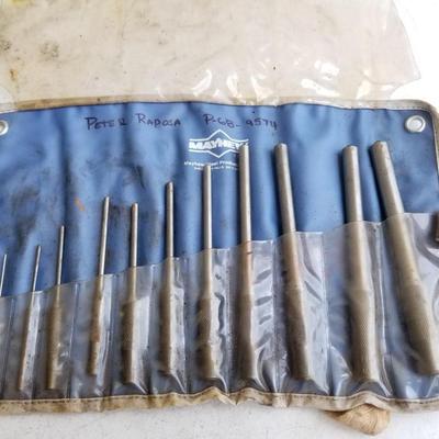 Mayhew Punch Set