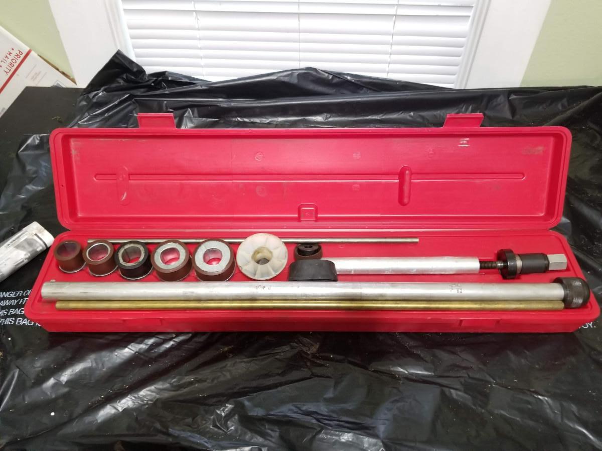 Lisle 18000 Universal Camshaft Bearing Tool