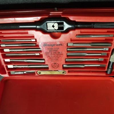 Snap-On Tap and Die Set