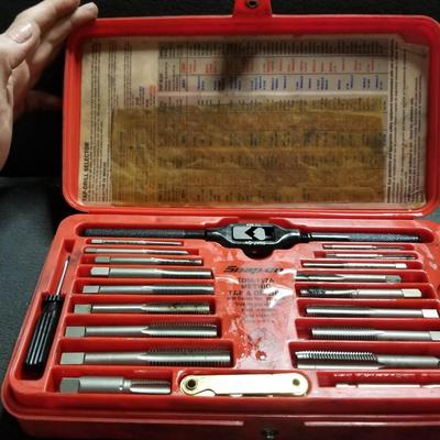 Snap-On Metric Tap & Die Set