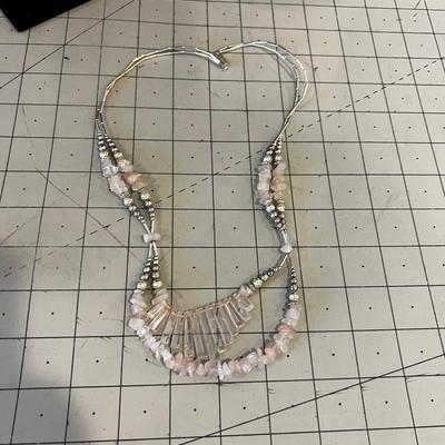 BEAUTIFUL! Liquid Silver and Rose Quartz Necklace