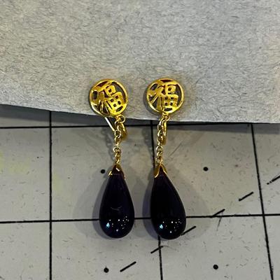 Classy Amethyst and 18K Gold Earrings, Asian Design with Tear drop 5.8 Grams
