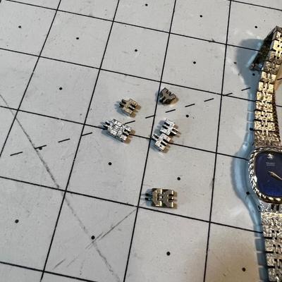 Seiko Quartz Watch with Extra Links