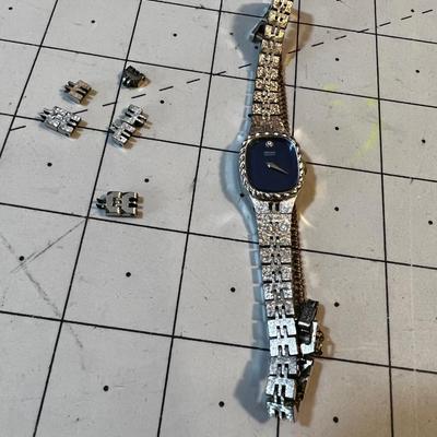 Seiko Quartz Watch with Extra Links