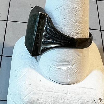 Green & White (could be Tree Agate or Jade)  Large Mans  Ring 