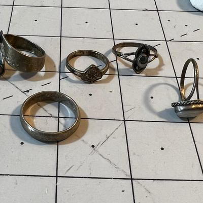 Group of 5 Silver Rings, Cigar Band and others
