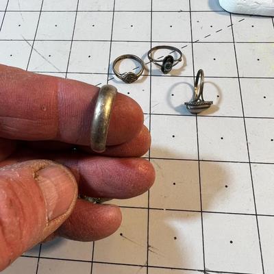 Group of 5 Silver Rings, Cigar Band and others