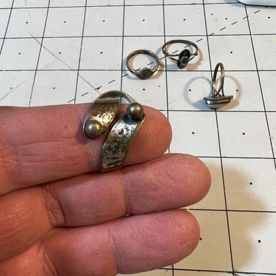 Group of 5 Silver Rings, Cigar Band and others