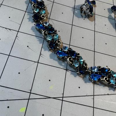 Chocker Earrings Set of Blue Faceted Stones, Vintage By NAPIER  Collectible! 