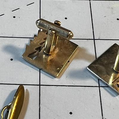 Awesome! Collection of 5 Pair of Cufflinks including the Retro Swimsuit Girls