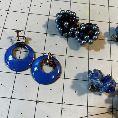 Grouping of Vintage Blue Clip Toned Clip & Screw Back Earrings