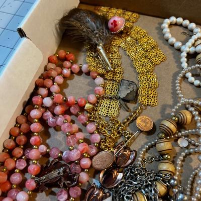 Tray Number 2 Pinks and White Plus