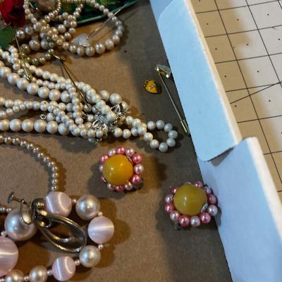 Tray Number 2 Pinks and White Plus