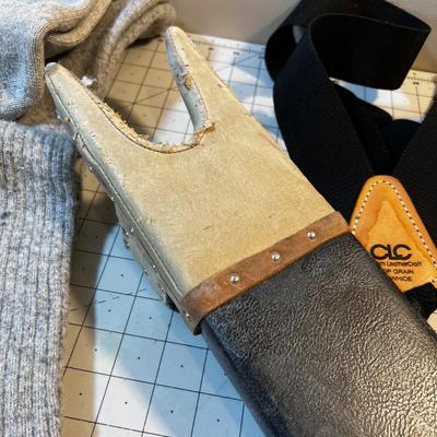 Accessories MEN'S: Socks, Gloves, Boot Puller Suspensers etc.