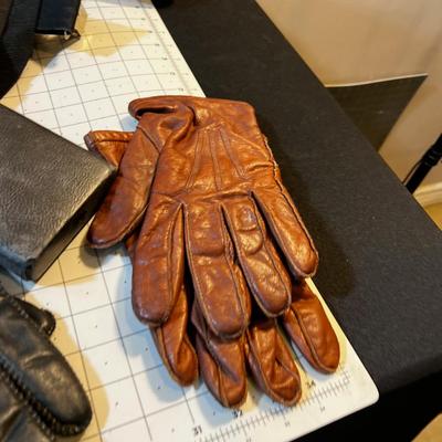 Accessories MEN'S: Socks, Gloves, Boot Puller Suspensers etc.