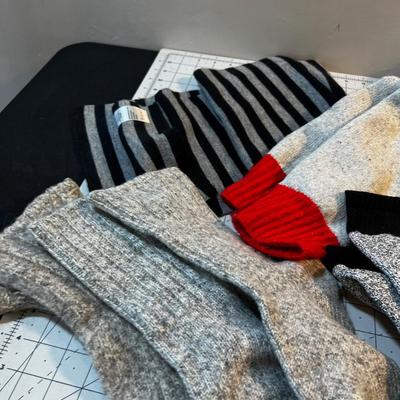 Accessories MEN'S: Socks, Gloves, Boot Puller Suspensers etc.