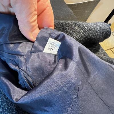 2 Western Style Men's Jackets