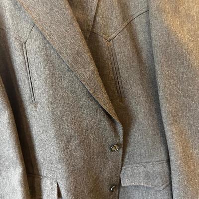 2 Western Style Men's Jackets